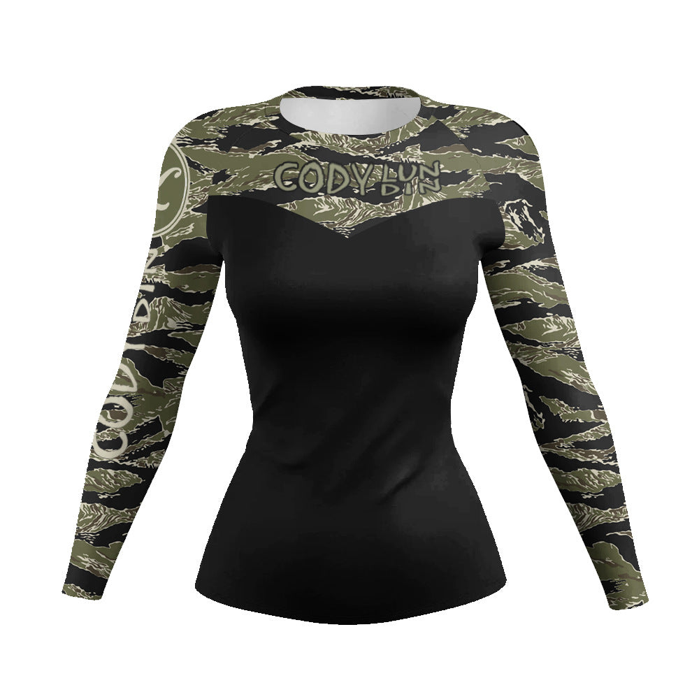Women’s Performance Slim-Fit Long Sleeve Top